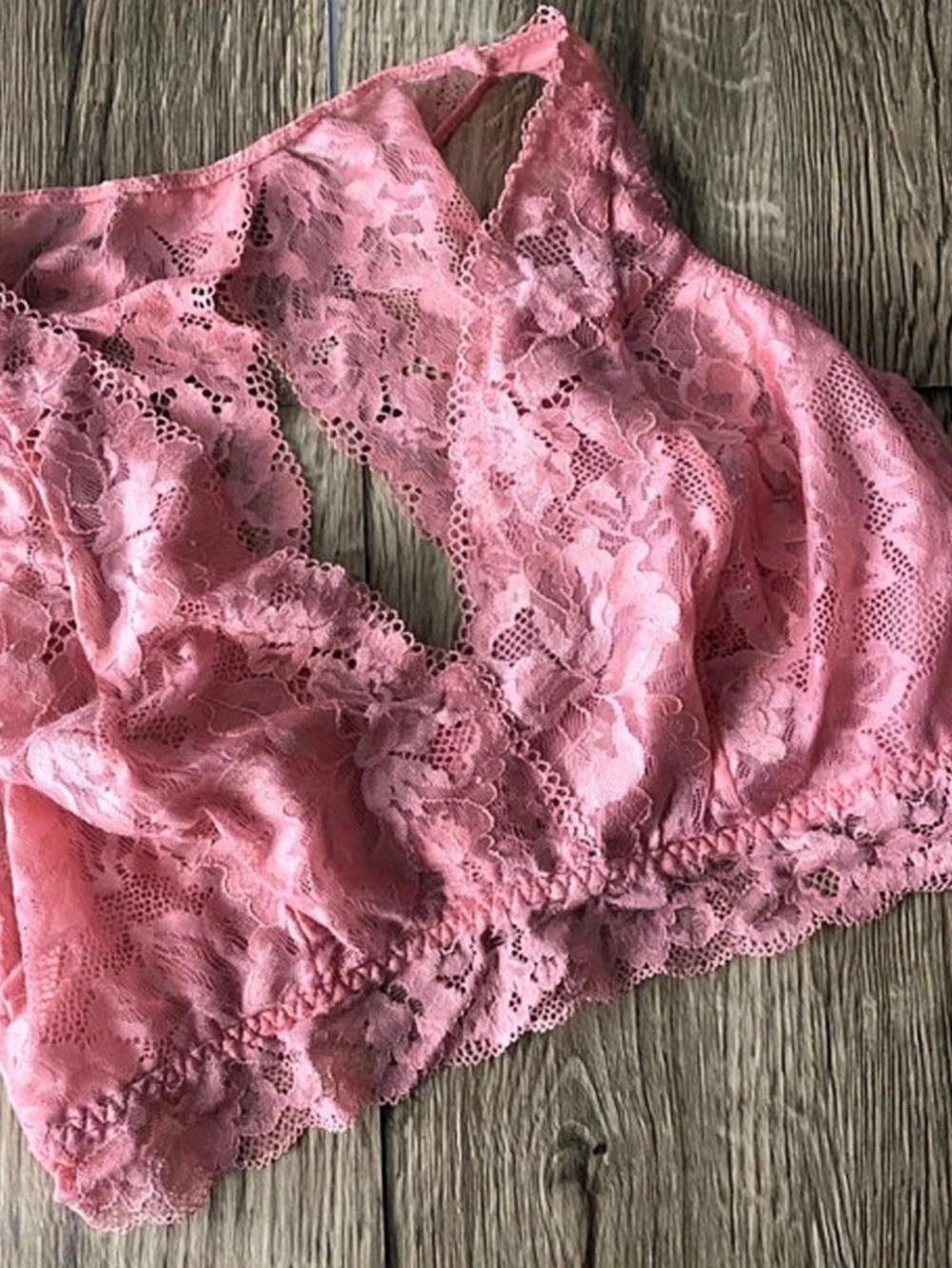 Soma Embraceable Lace Back Bralette Coral Pink Size Large Like New!